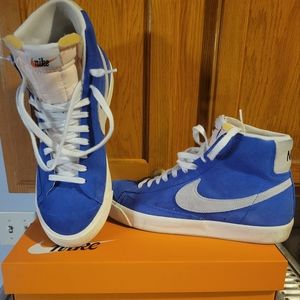 Nike